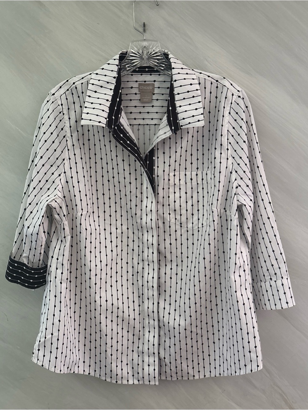 Chico's 1 (8/10) Black/White No Iron 100% Cotton 3/4 Sleeve Geo Blouse Career